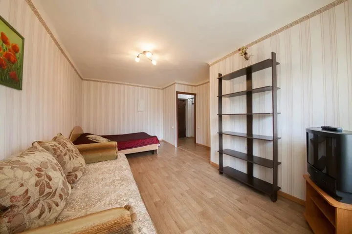 Красноярск: Apartments Kvartirov on str. Ady Lebedevoj, 150