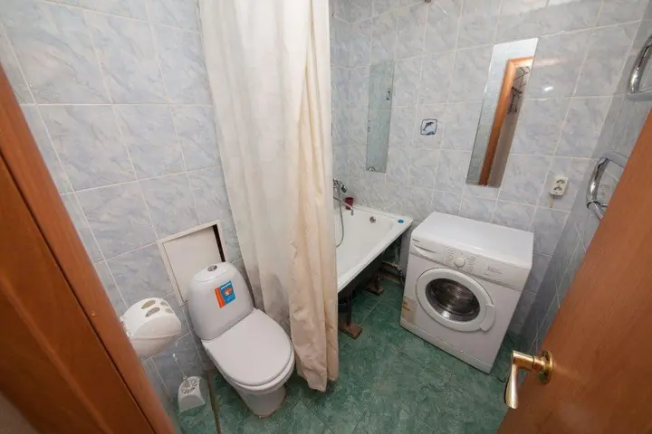 Красноярск: Apartments Kvartirov on str. Ady Lebedevoj, 150