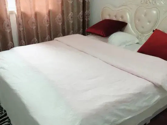 Таншань: Liangzi Seaview Family Apartment (Laoting Tangshanwan Shop)