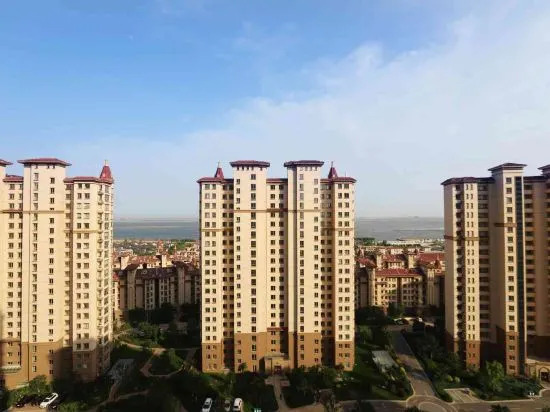 Таншань: Liangzi Seaview Family Apartment (Laoting Tangshanwan Shop)