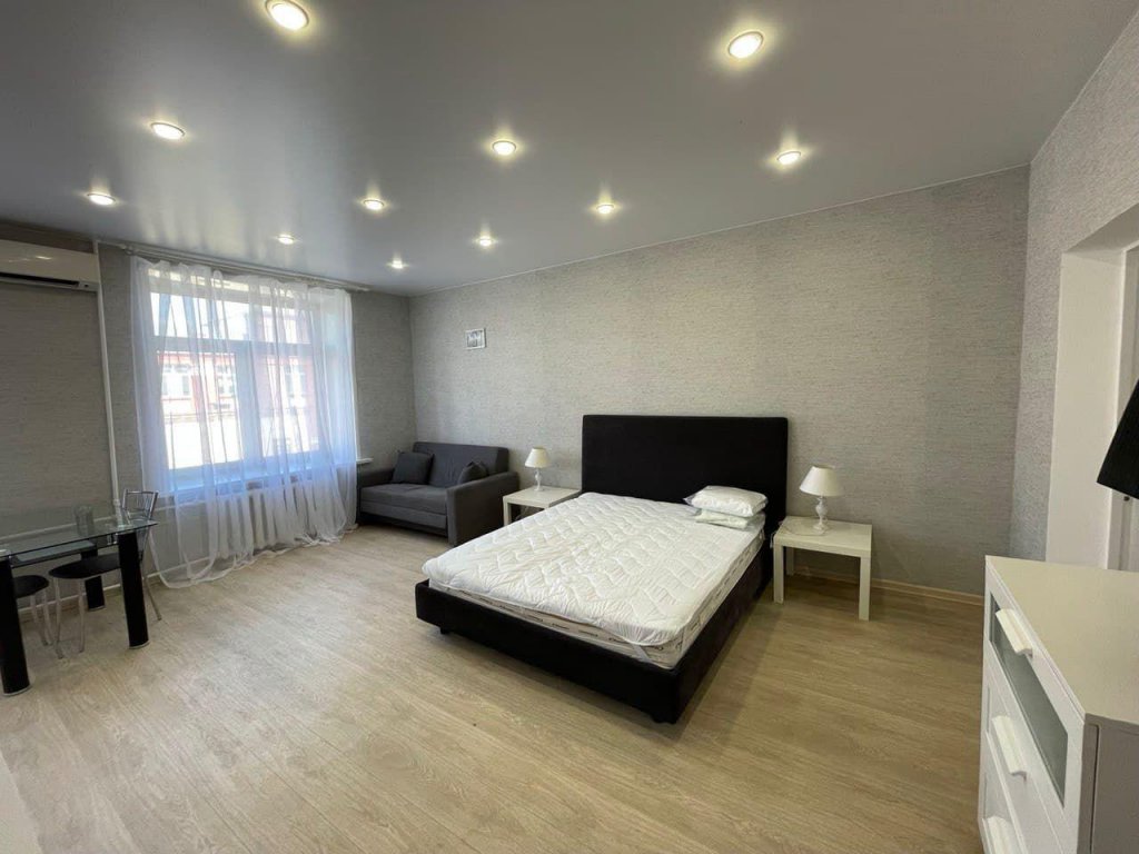 Красноярск: ABC Apartmens (ЭйБиСи Апартментс) на проспекте Мира 89