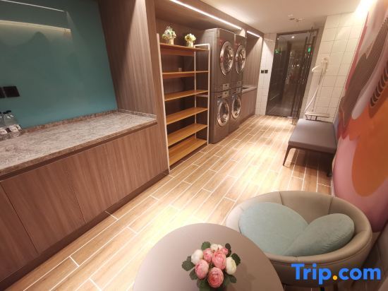 Далянь: Orange Hotel (Dalian Qingniwaqiao Subway Station)