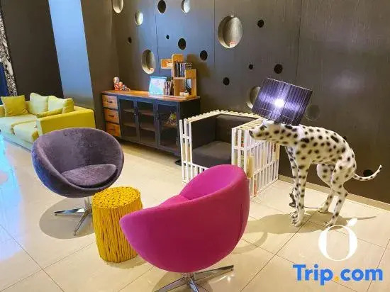 Далянь: Orange Hotel (Dalian Qingniwaqiao Subway Station)