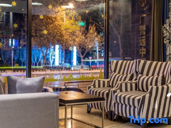 Далянь: Orange Hotel (Dalian Qingniwaqiao Subway Station)