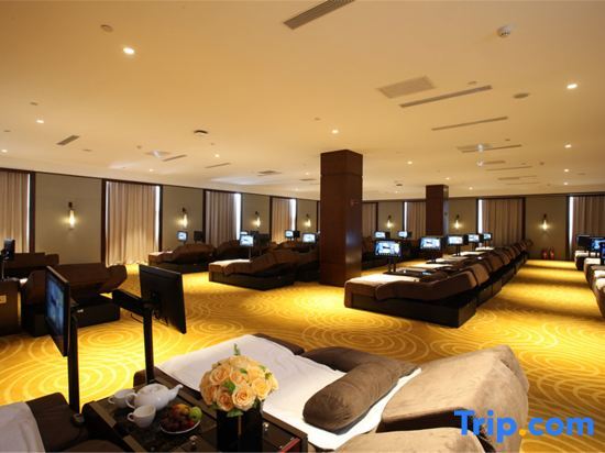 Баодин: Hot Springs ZhuoRun International Hotel