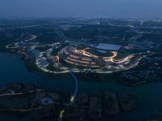 Баодин: Jianguo Hotel xiongan Green Expo Park