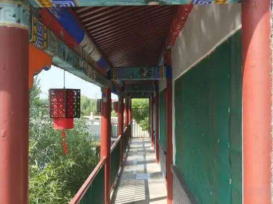 Баодин: Baiyangdian Water Town Inn
