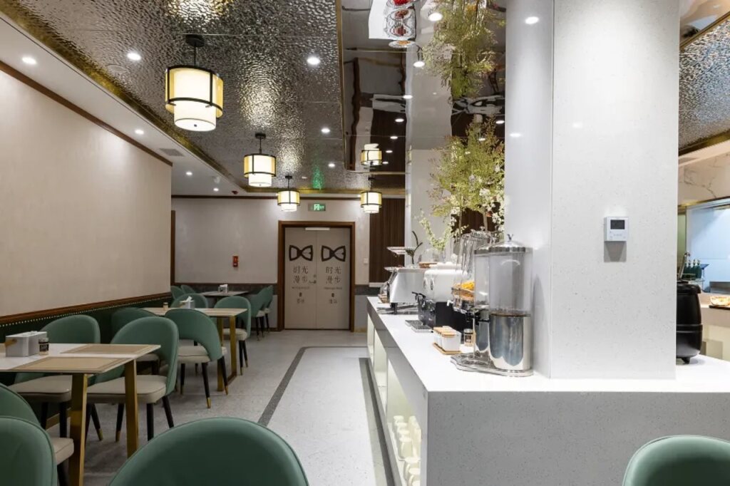 Пекин: Nostalgia Hotel S (Beijing National Convention Center)