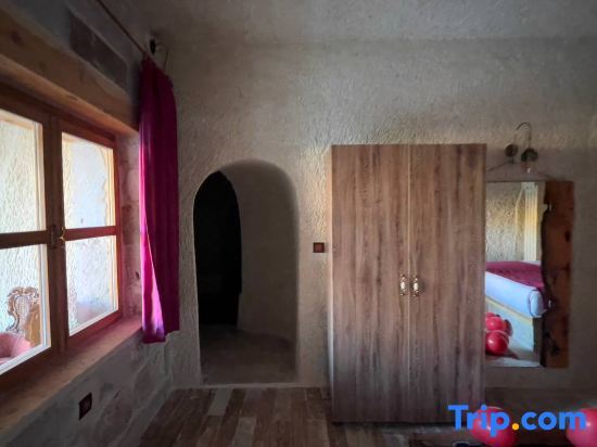 Ургуп: Ottoman Cave Junior