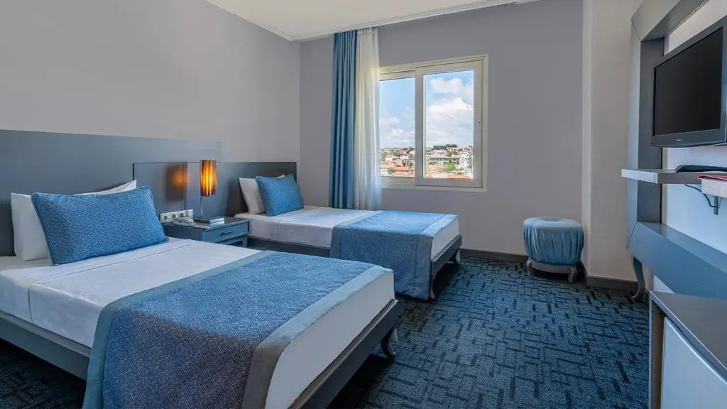 Sisus Marina Hotel — фото 1