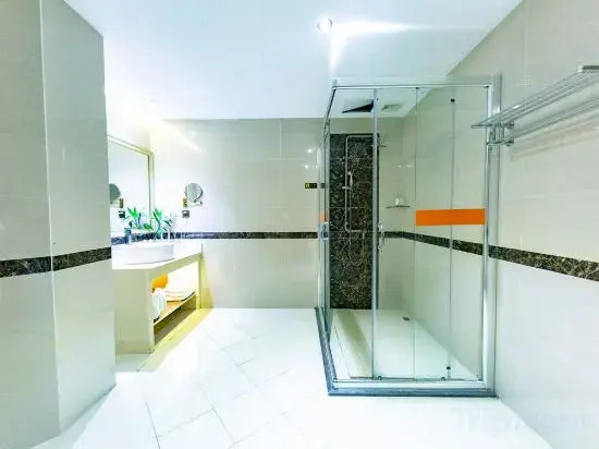 Джиангме: Jin Jiang Ming Zhu Commercial Affairs Hotel