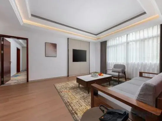 Шаогуань: Ruixia Business Hotel