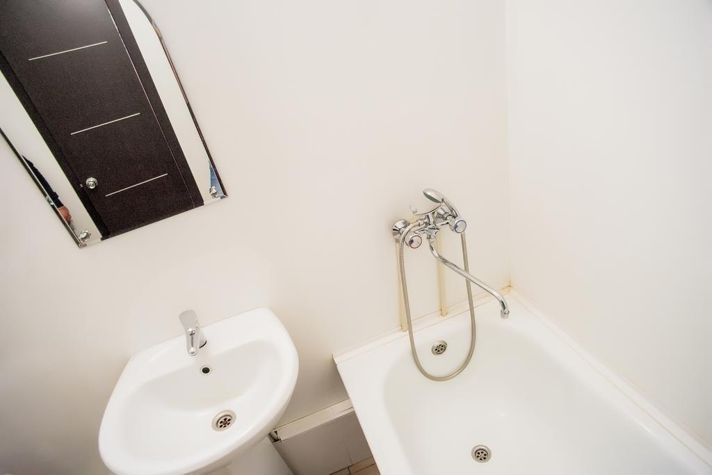 Красноярск: Broadway Apartment Ulitsa Alexeeva 43