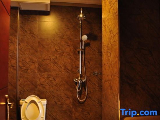 Даньдун: Chaoda Hotel