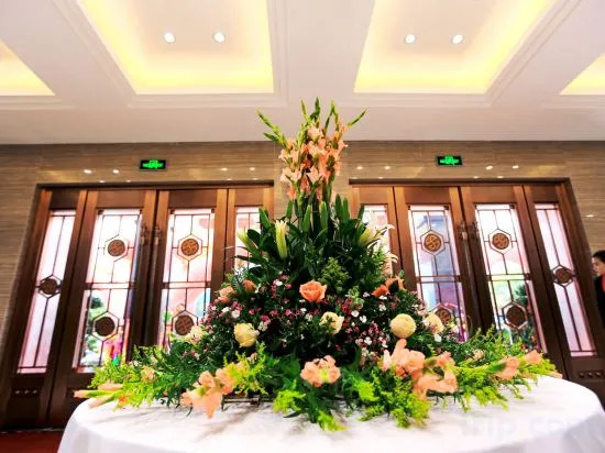 Юнчжоу: Qiyang Chamber of Commerce Hotel