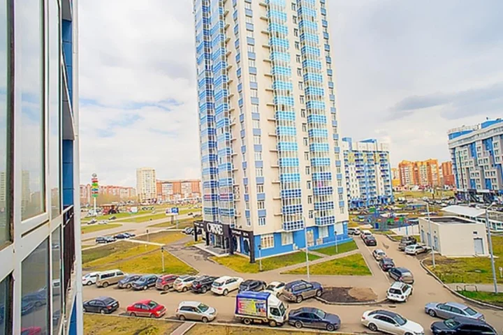 Красноярск: Апартаменты Broadway Улица Алексеева 51