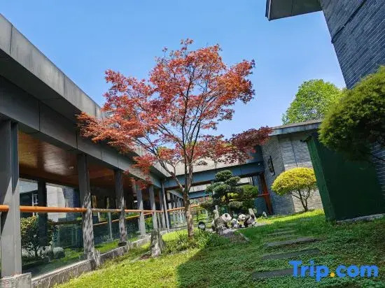Чэнду: Yunxi Hot Spring Resort Hotel