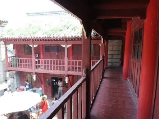 Вэйнань: Huashan Xifeng Hotel