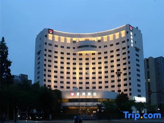 Шанхай: Radisson RED Shanghai Wujiaochang Hotel