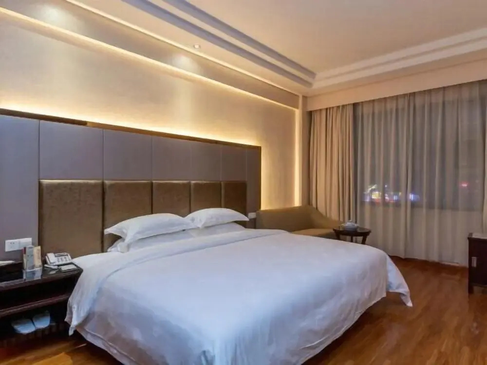 Хойчжоу: Crystal Hotel