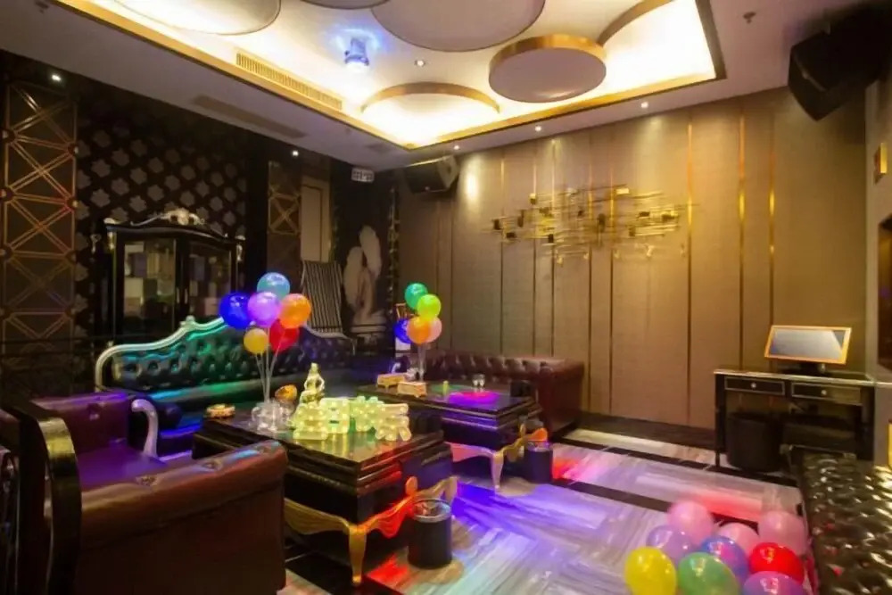 Хойчжоу: Crystal Hotel
