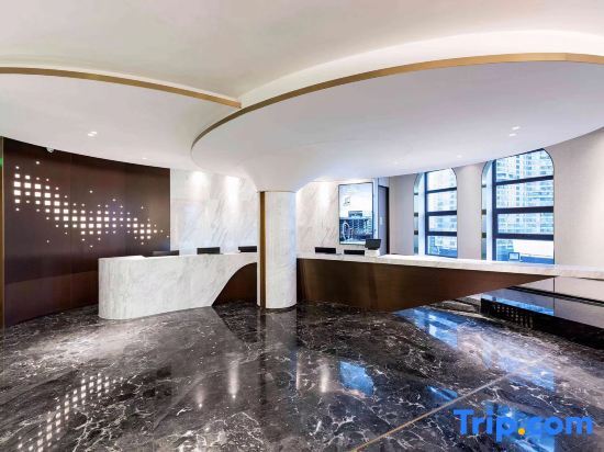 Далянь: Ibis Styles Hotel (Dalian Railway Station Qingniwa Bridge)