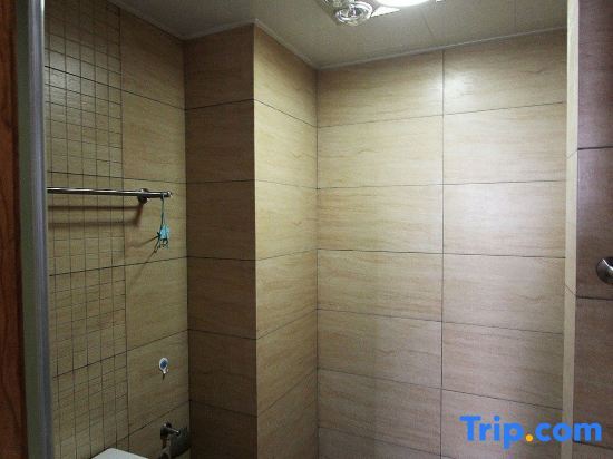 Чунцин: Xinyi Family Apartment