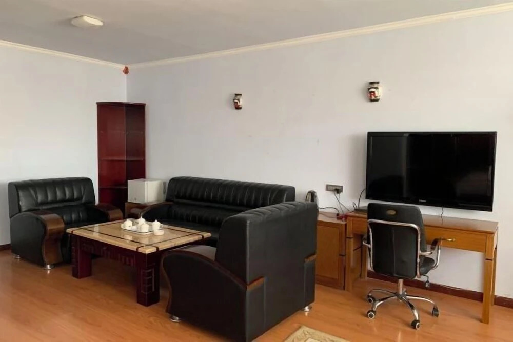 Улан-Хуа: Siziwang Hotel