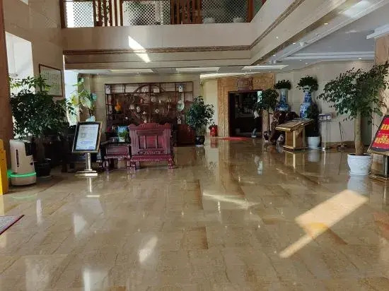 Цюйцзин: Jubao Hotel