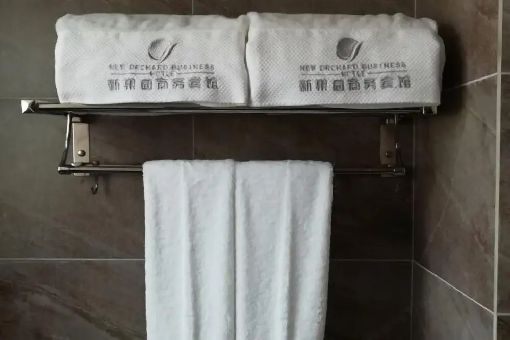 Хейан: Longchuan 51 Orchard Hotel