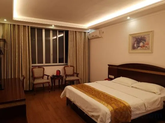 Наньнин: Baile Express Hotel