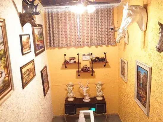 Луань: promise  french  Inn