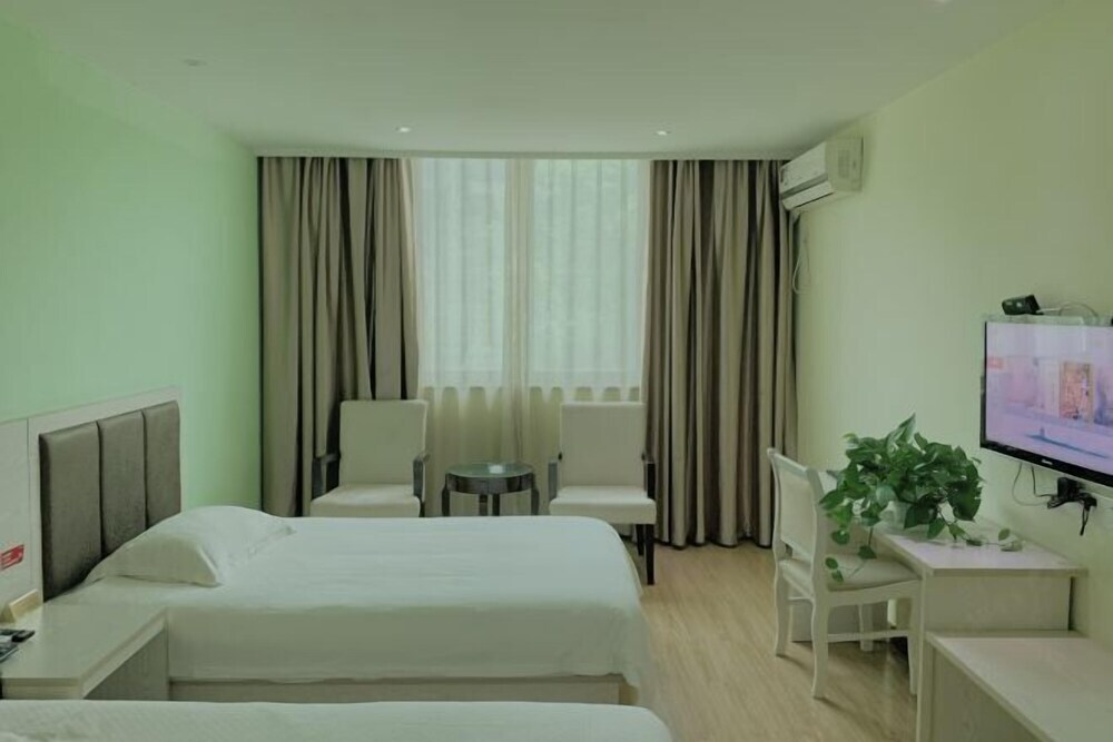 Ханчжоу: Fuchunjiang Longwan Hotel