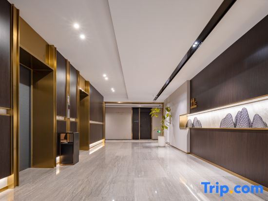 Чанчжоу: Changzhou Junyi Hotel (Zhongwu Plaza)