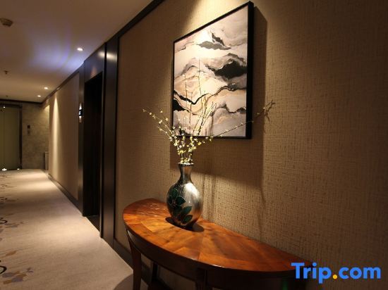Линьи: Dige Yijia Hotel