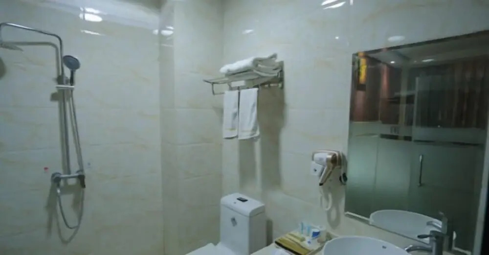 Мэнцзы: Langting Leisure Hotel