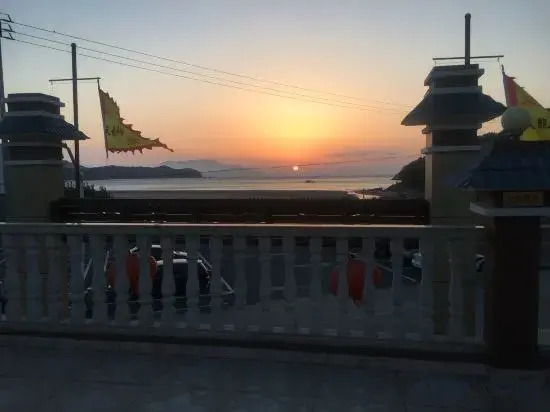 Чжоушань: Taohuadao Tianlong Villa Beach Hotel