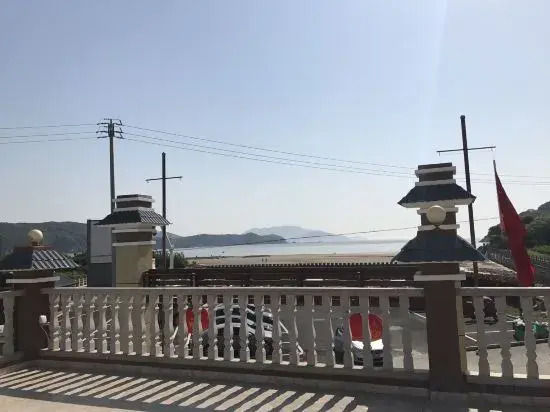 Чжоушань: Taohuadao Tianlong Villa Beach Hotel