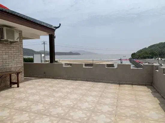 Чжоушань: Taohuadao Tianlong Villa Beach Hotel