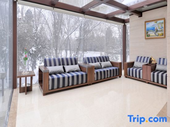 Цзыбо: Banyang Mountain Villa