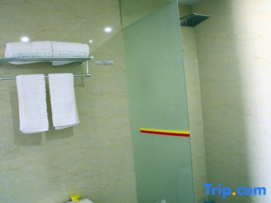 Дунъян: Super 8 Dongyang Hengdian World Studio