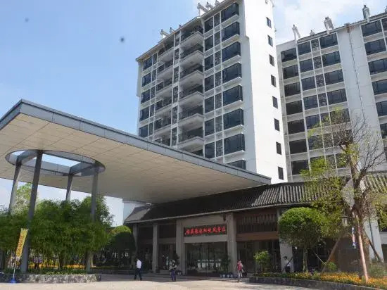 Цзиньюань: Yingde Liyang Gorge Liquan Riverview Resort