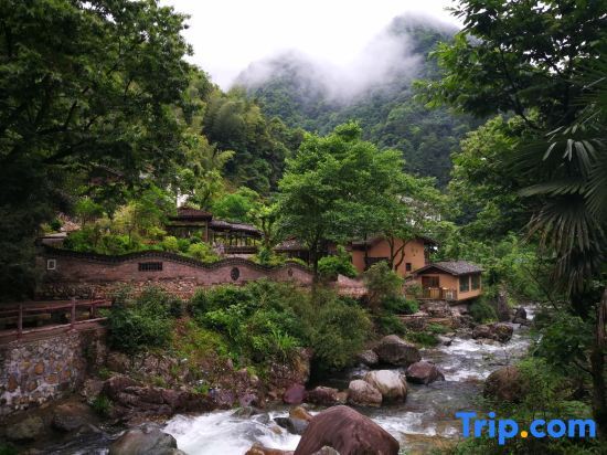 Хуаншань: Yunmen Shanju Hotel