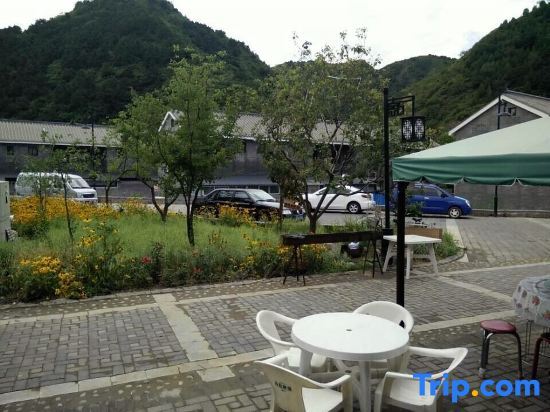Пекин: Xianyaju Hostel