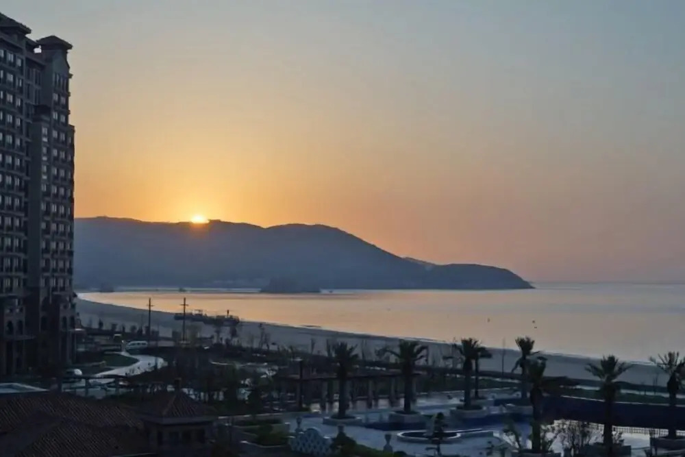 Чжоушань: Qingnian Yuesha Holiday Apartment