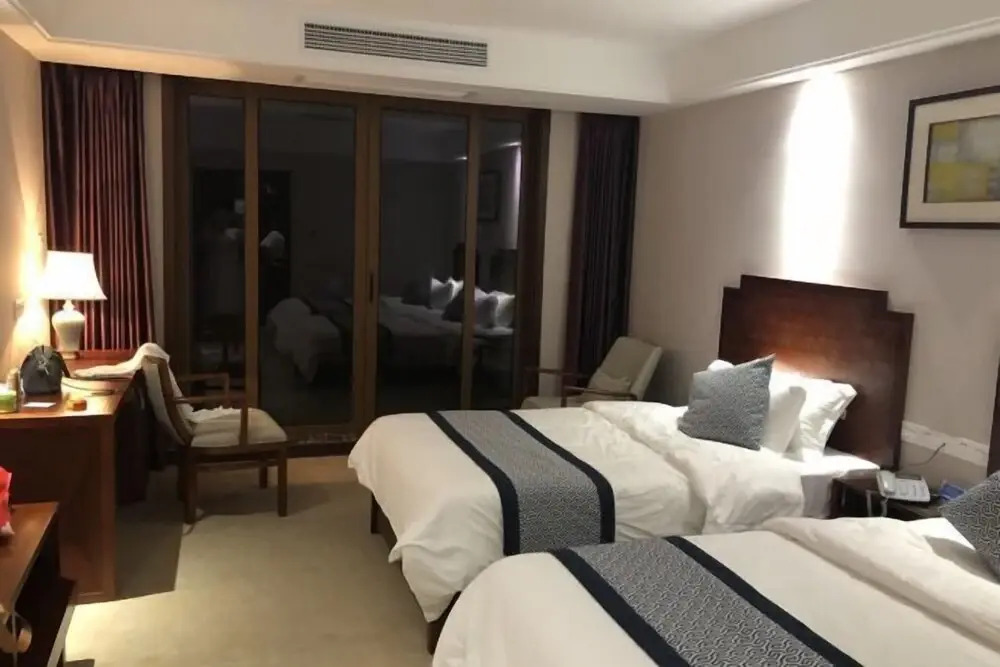 Чжоушань: Qingnian Yuesha Holiday Apartment