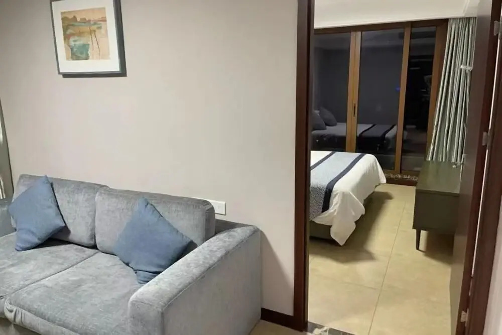 Чжоушань: Qingnian Yuesha Holiday Apartment