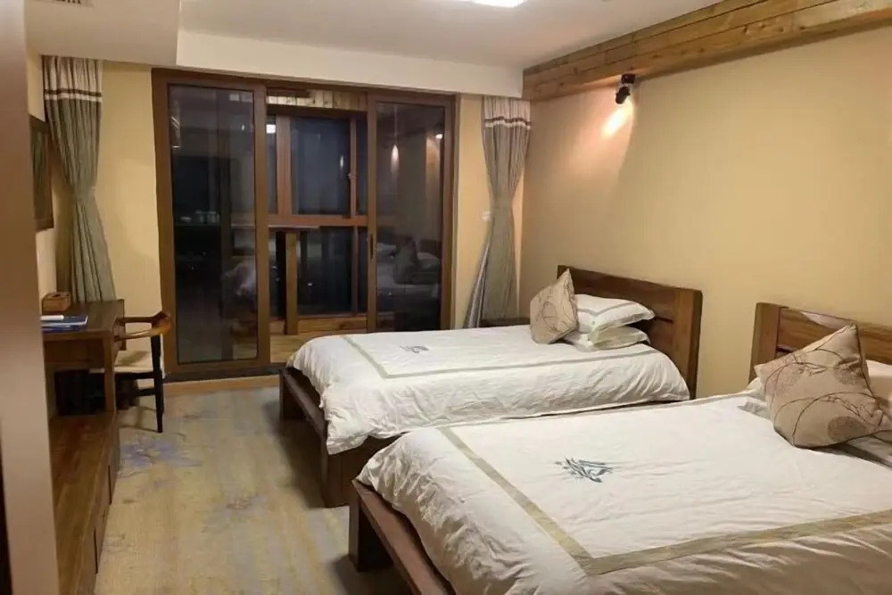 Чжоушань: Qingnian Yuesha Holiday Apartment
