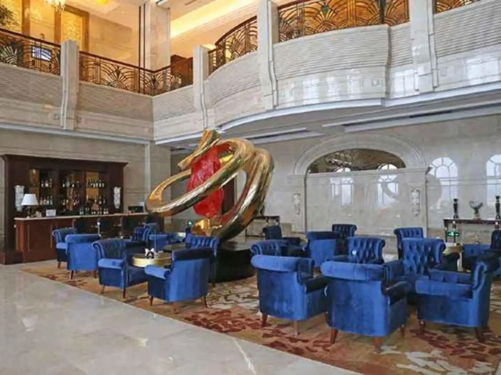 Хэйхэ: Heihe Yinjian Jianguo Hotel