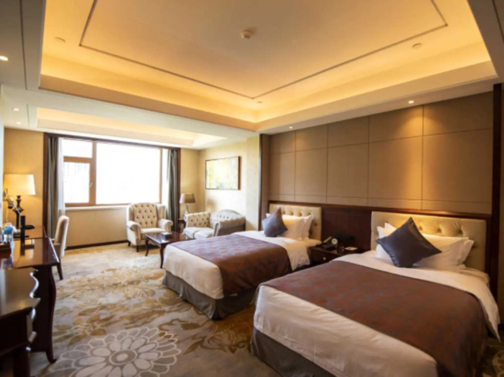 Хэйхэ: Heihe Yinjian Jianguo Hotel